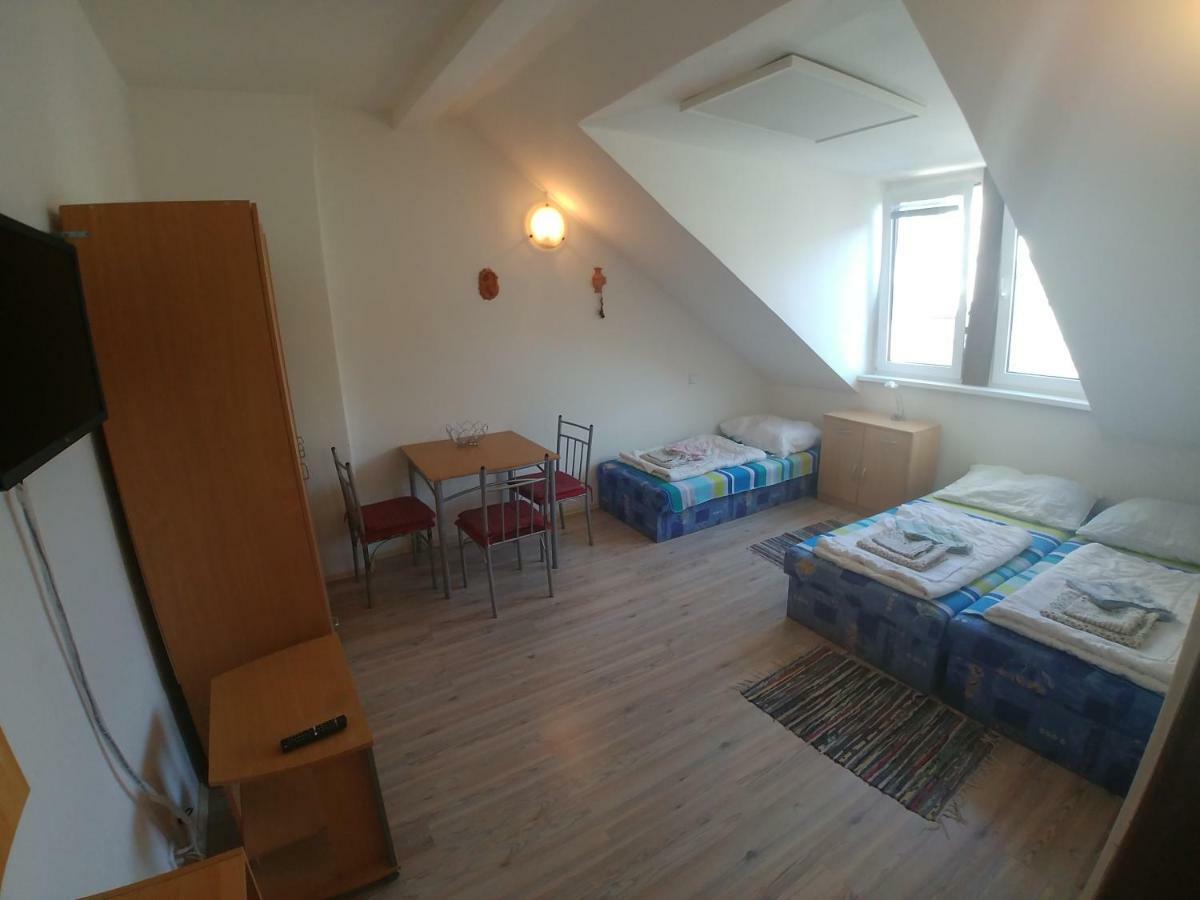 Kv Apartmans Varsavska Karlovy Vary Luaran gambar