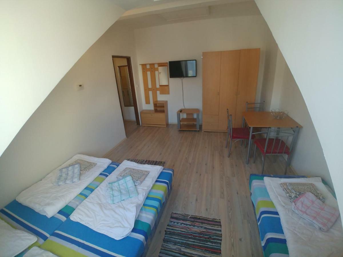 Kv Apartmans Varsavska Karlovy Vary Luaran gambar