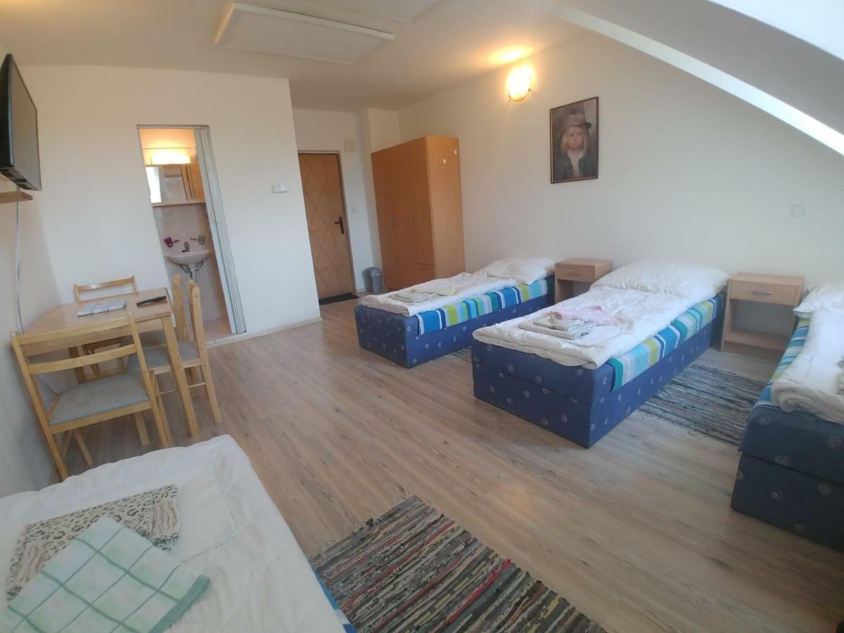 Kv Apartmans Varsavska Karlovy Vary Luaran gambar