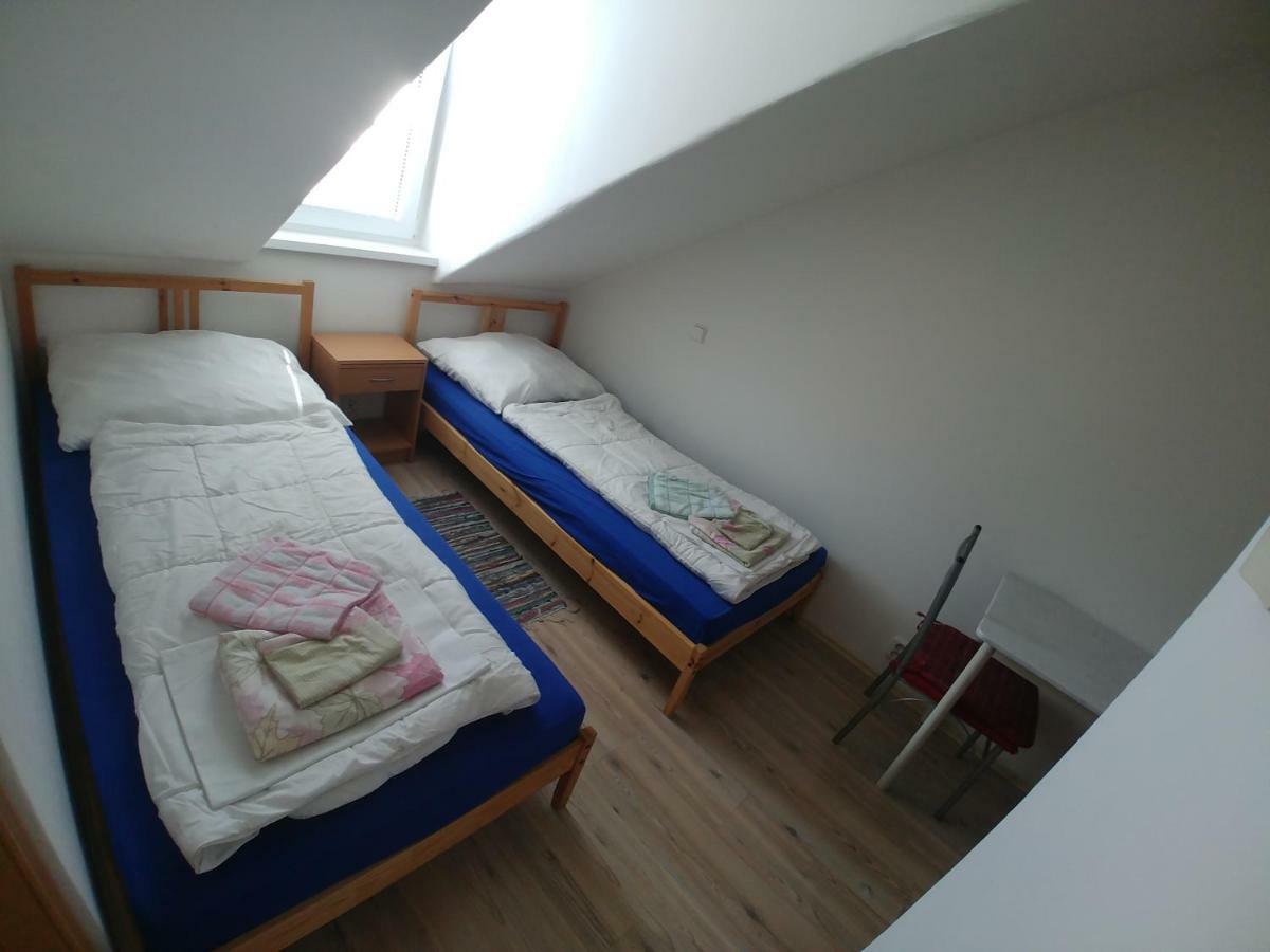 Kv Apartmans Varsavska Karlovy Vary Luaran gambar